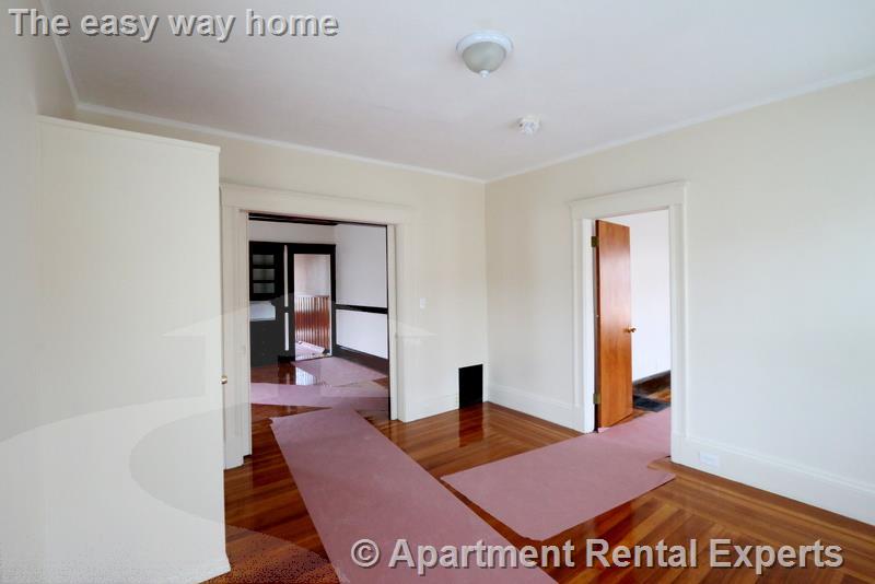 176 Powderhouse Blvd, Teele Square