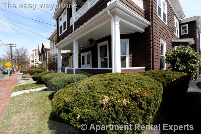 10 Meacham Rd, Davis Square