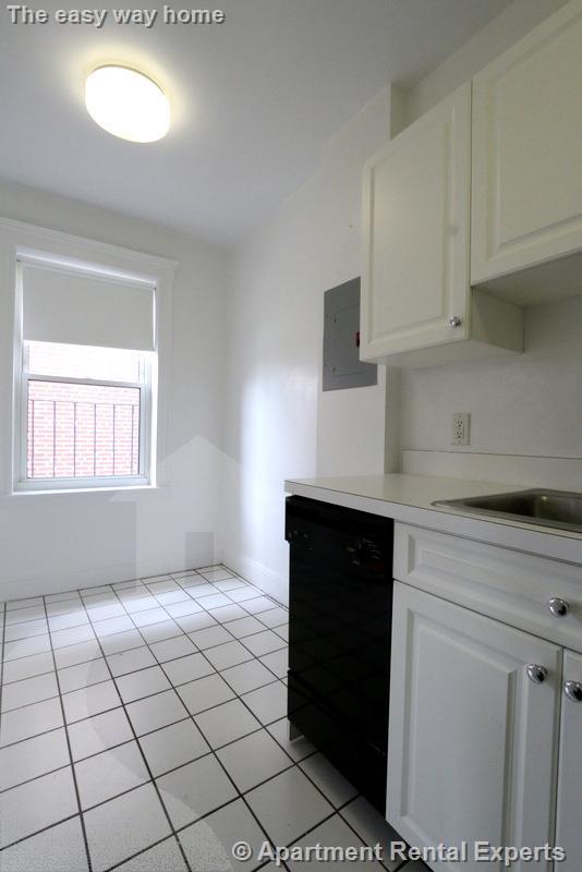 24 Chauncy St, Harvard Square