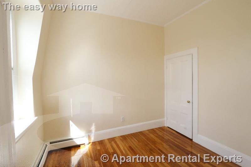 55 Adams St, Winter Hill