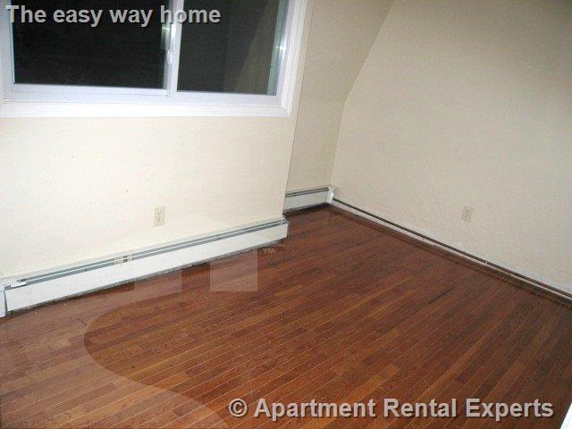 19B Suffolk St, Central Square