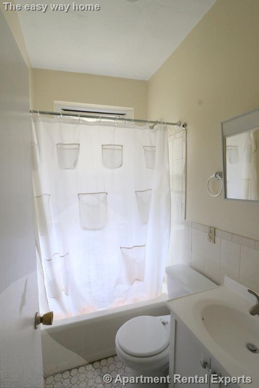 77 Hancock St, Central Square