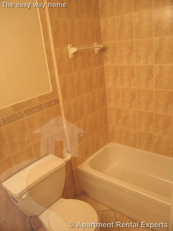 7 Locke St, Davis Square