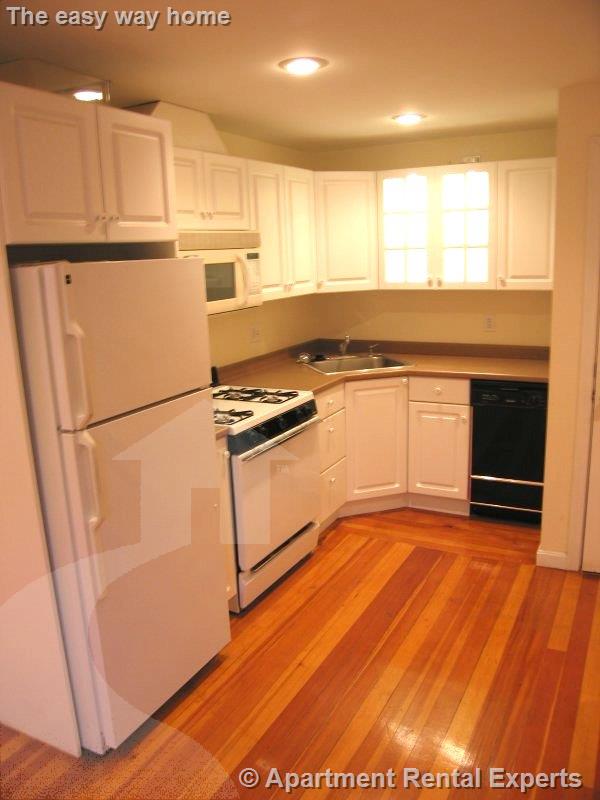 7 Locke St, Davis Square