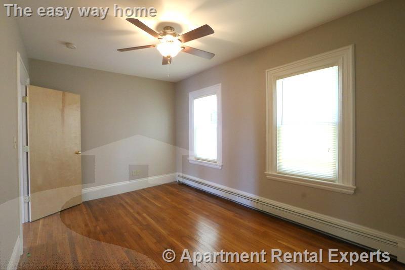 8 Meacham Rd, Davis Square