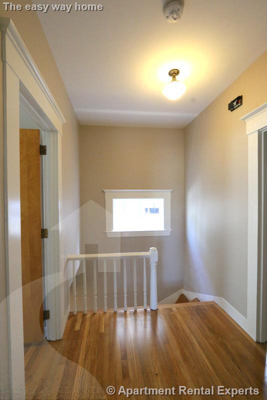 10 Meacham Rd, Davis Square