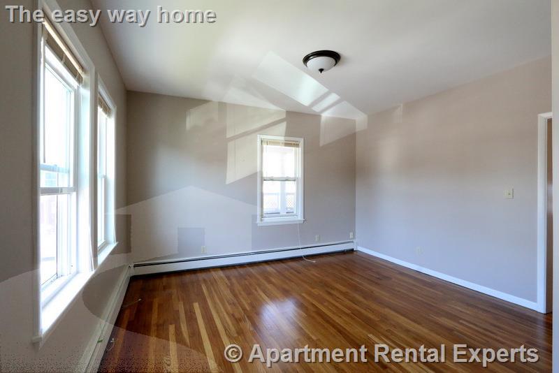 10 Meacham Rd, Davis Square