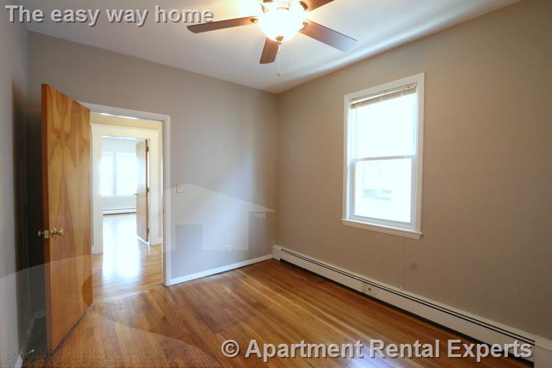 10 Meacham Rd, Davis Square