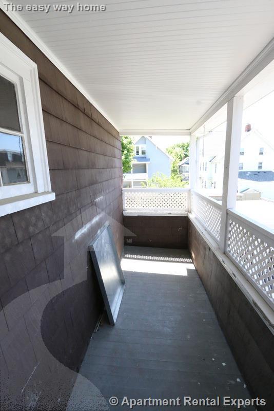 10 Meacham Rd, Davis Square