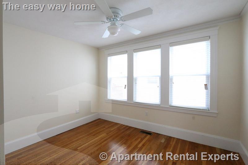 38-38A Medford St, Ball Square