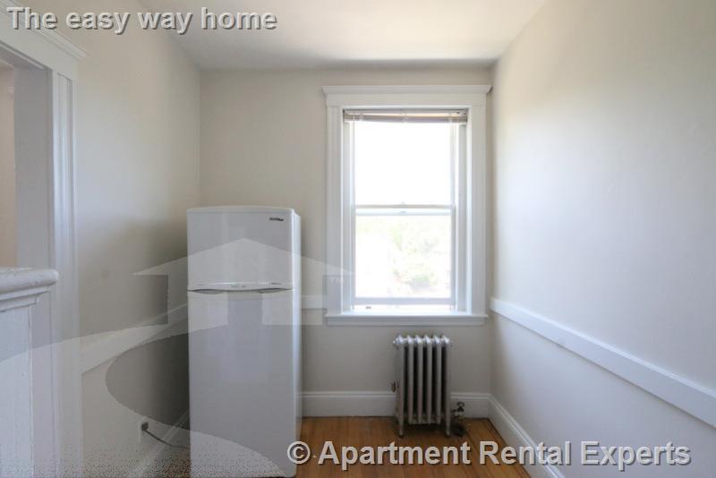 28 Langdon St, Harvard Square