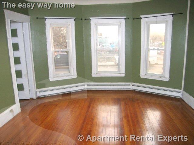 147 Willow Ave, Davis Square