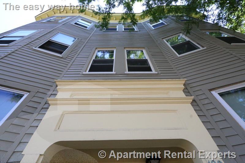 122 Columbia St, Central Square