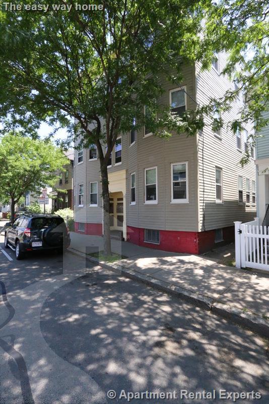 122 Columbia St, Central Square