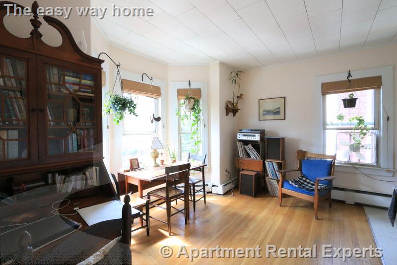 220 Banks St, Riverside