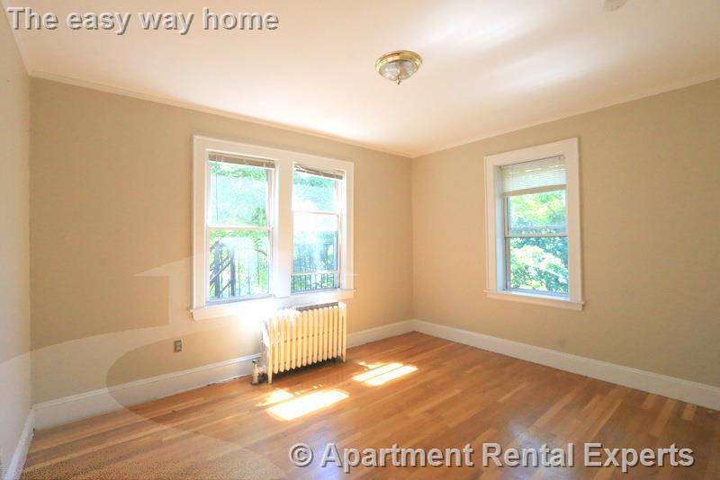 4 Cogswell Ave, Porter Square