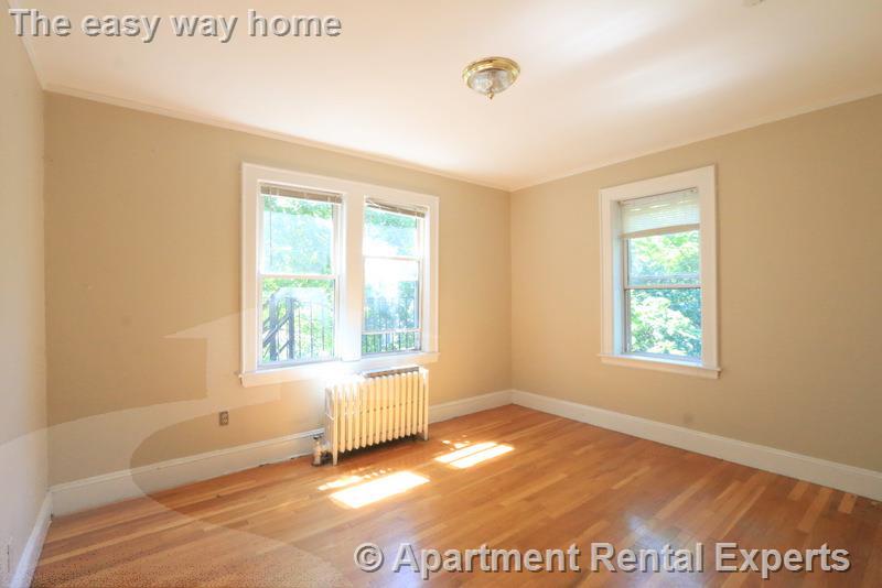 4 Cogswell Ave, Porter Square