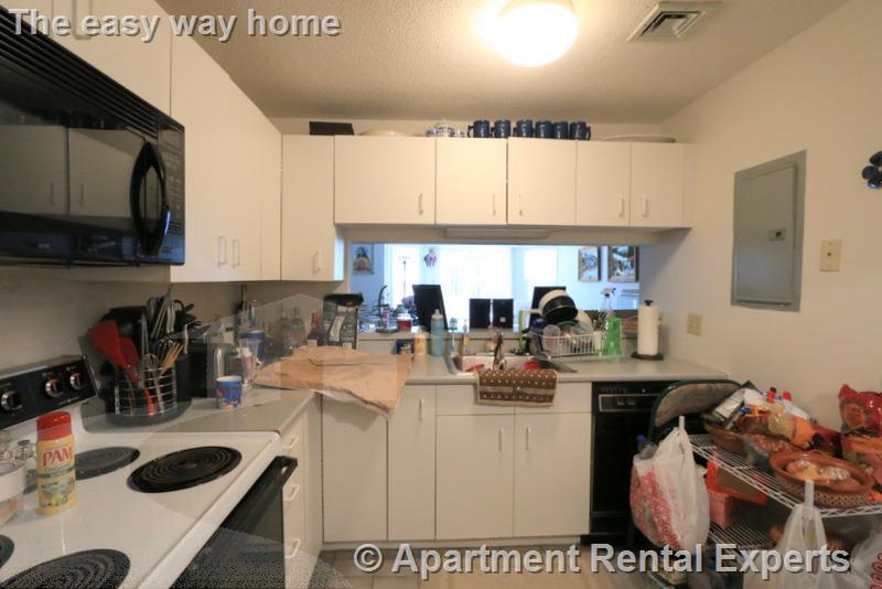 175 Beacon St, Ward Two