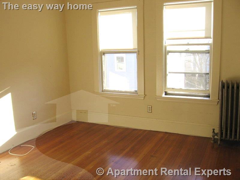 125 Liberty Rd, Davis Square