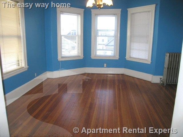 125 Liberty Rd, Davis Square