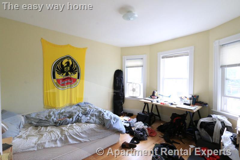 19 Park Ave, Davis Square