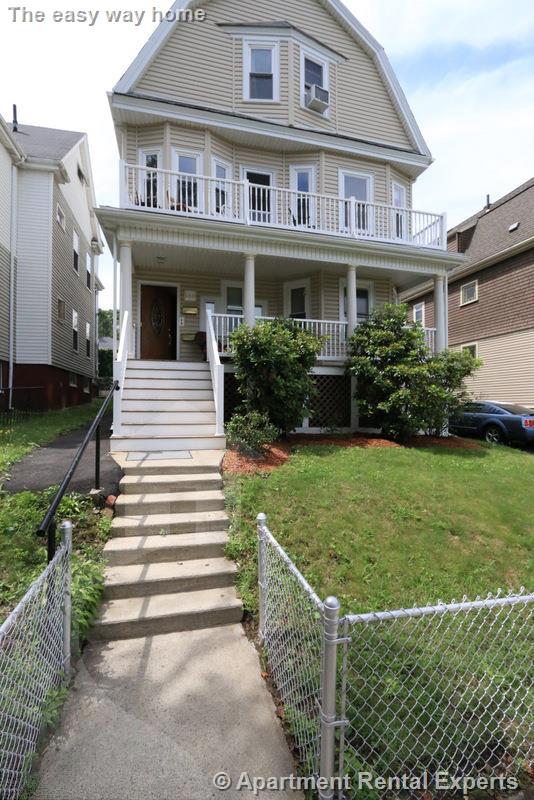 188 Powderhouse Blvd, Tufts