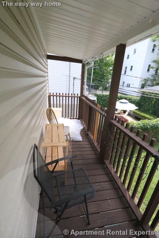 188 Powderhouse Blvd, Tufts