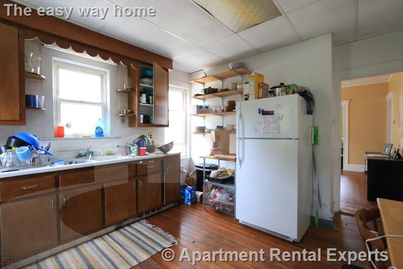 188 Powderhouse Blvd, Tufts