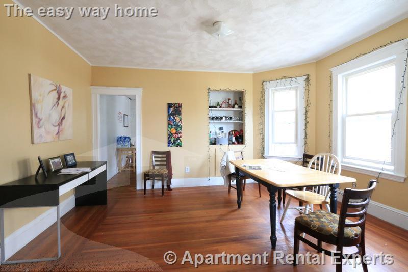 188 Powderhouse Blvd, Tufts