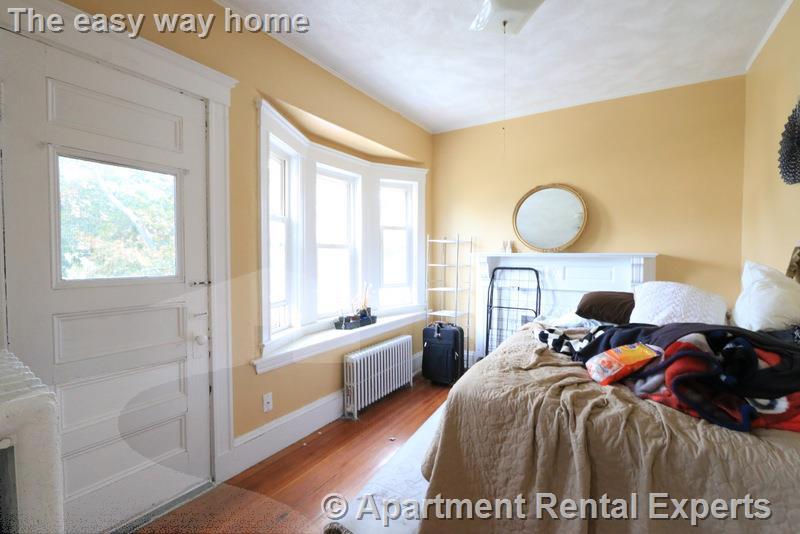 188 Powderhouse Blvd, Tufts