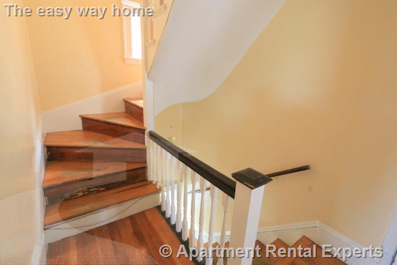 188 Powderhouse Blvd, Tufts