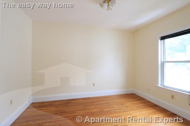 18-20 Burget Ave, Tufts