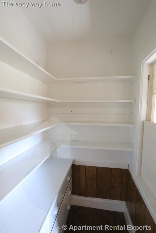 18-20 Burget Ave, Tufts