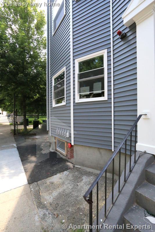 106 Walnut St, Winter Hill