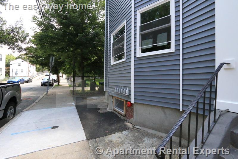 106 Walnut St, Winter Hill