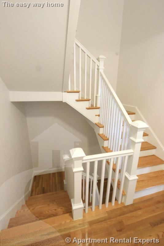 106 Walnut St, Winter Hill