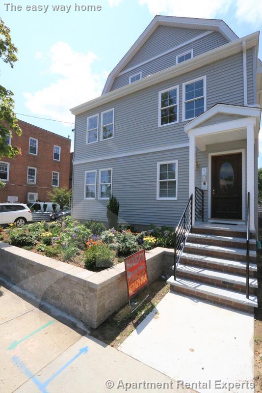 220 Massachusetts Ave, East Arlington