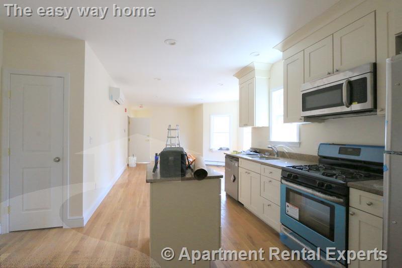 220 Massachusetts Ave, East Arlington