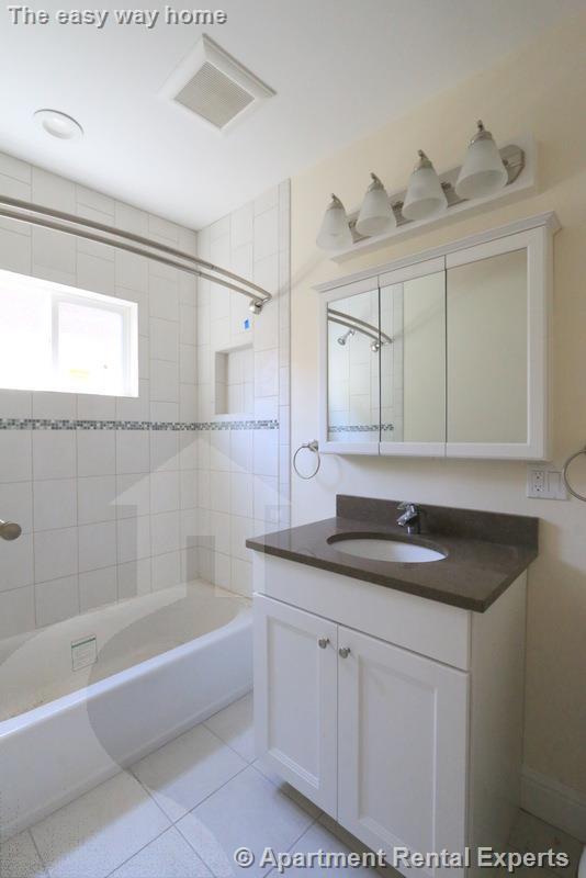 220 Massachusetts Ave, East Arlington