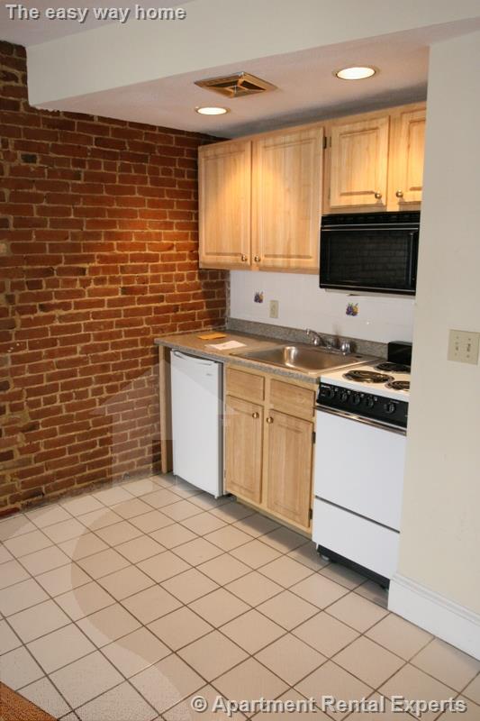 12 Mt Auburn St, Harvard Square