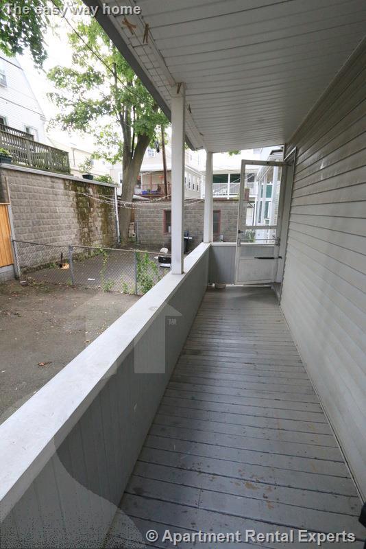 38 Ossipee Rd, Davis Square