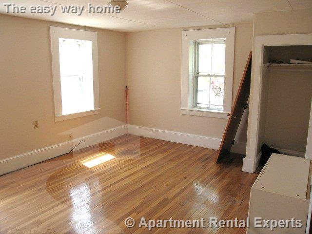 107 Brookline St, Cambridgeport