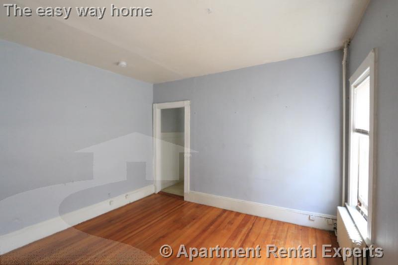 185 Lowell St, Spring Hill