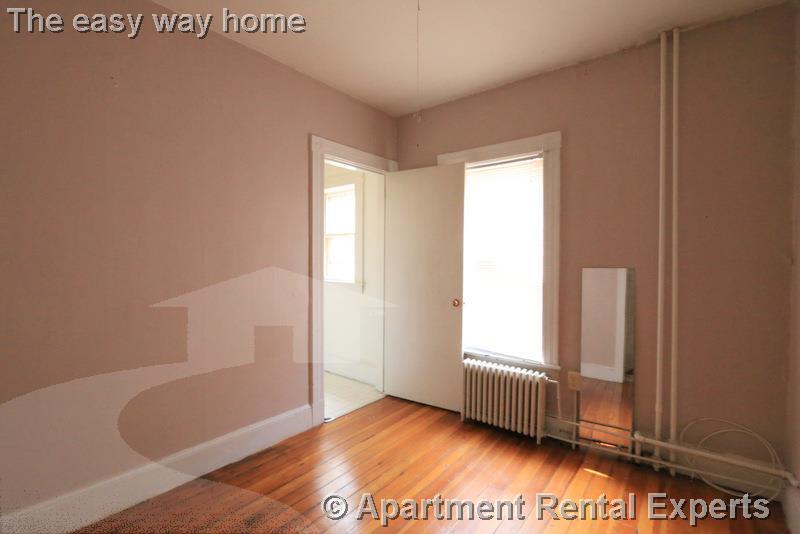 185 Lowell St, Spring Hill