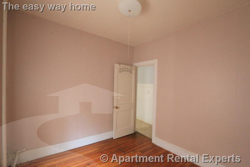 185 Lowell St, Spring Hill