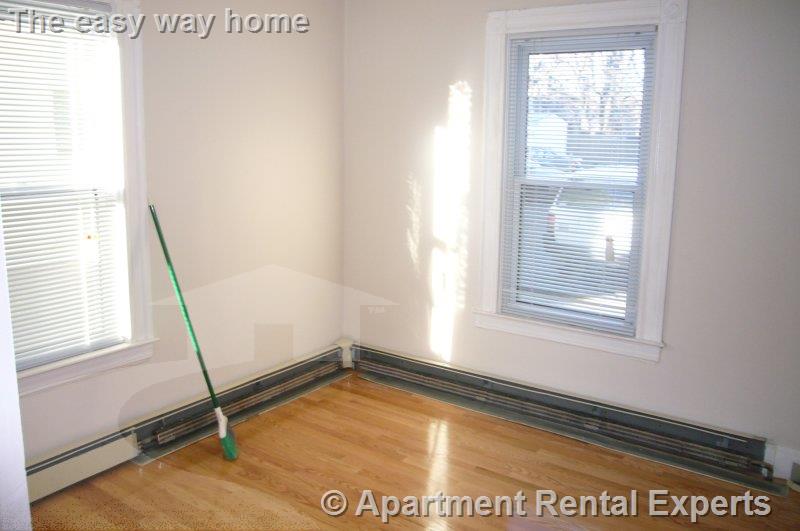 53 Market St, Central Square