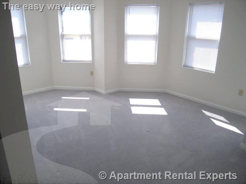 175 Beacon St, Ward Two