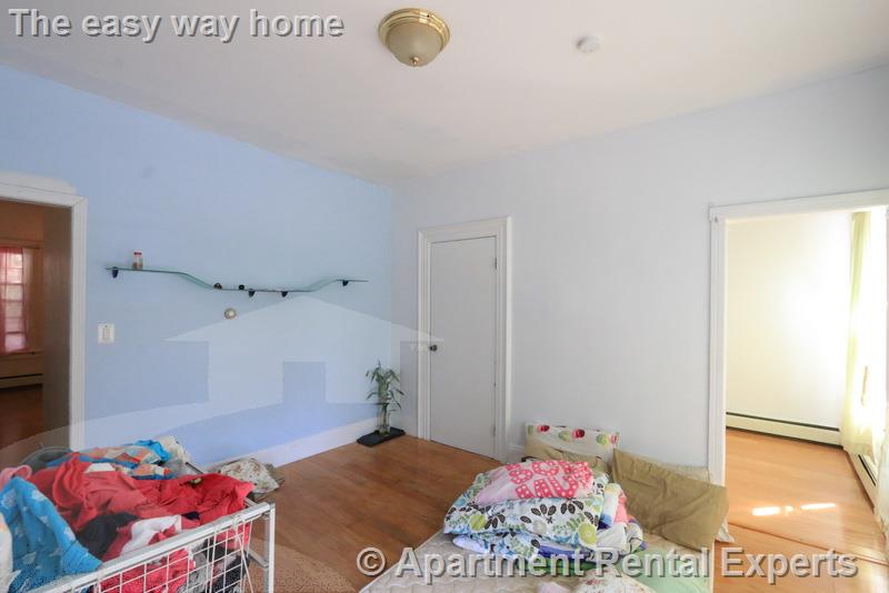 12 Evergreen Sq, Porter Square