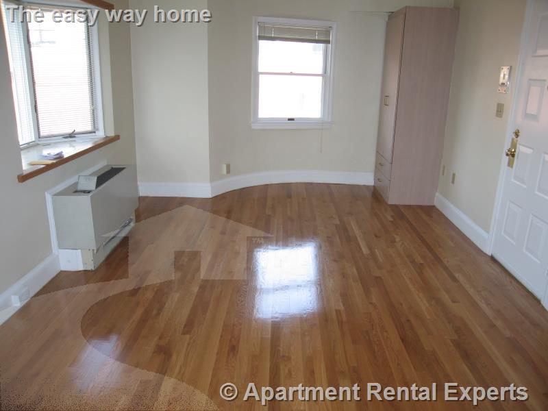 12 Mt Auburn St, Harvard Square