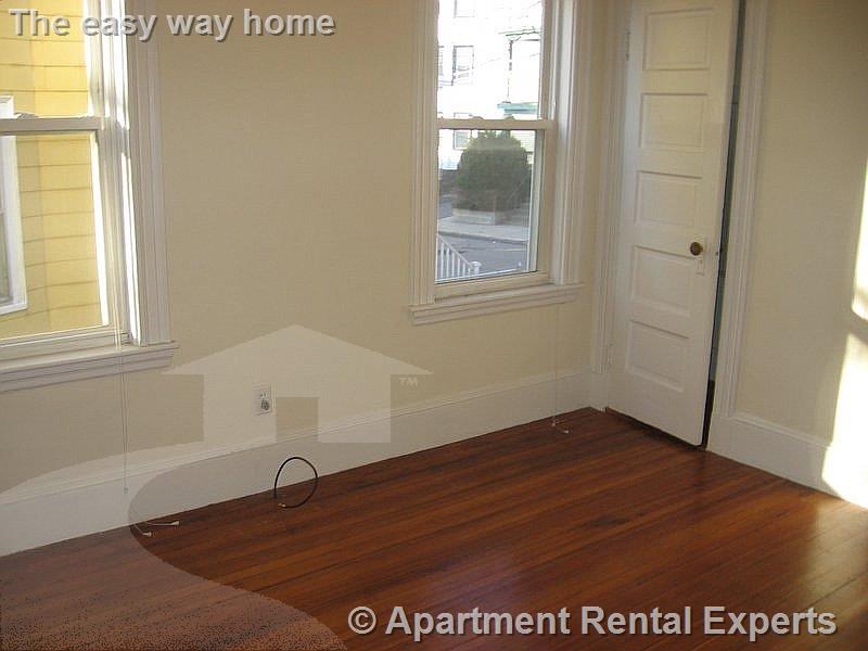 76 Conwell Ave, Teele Square